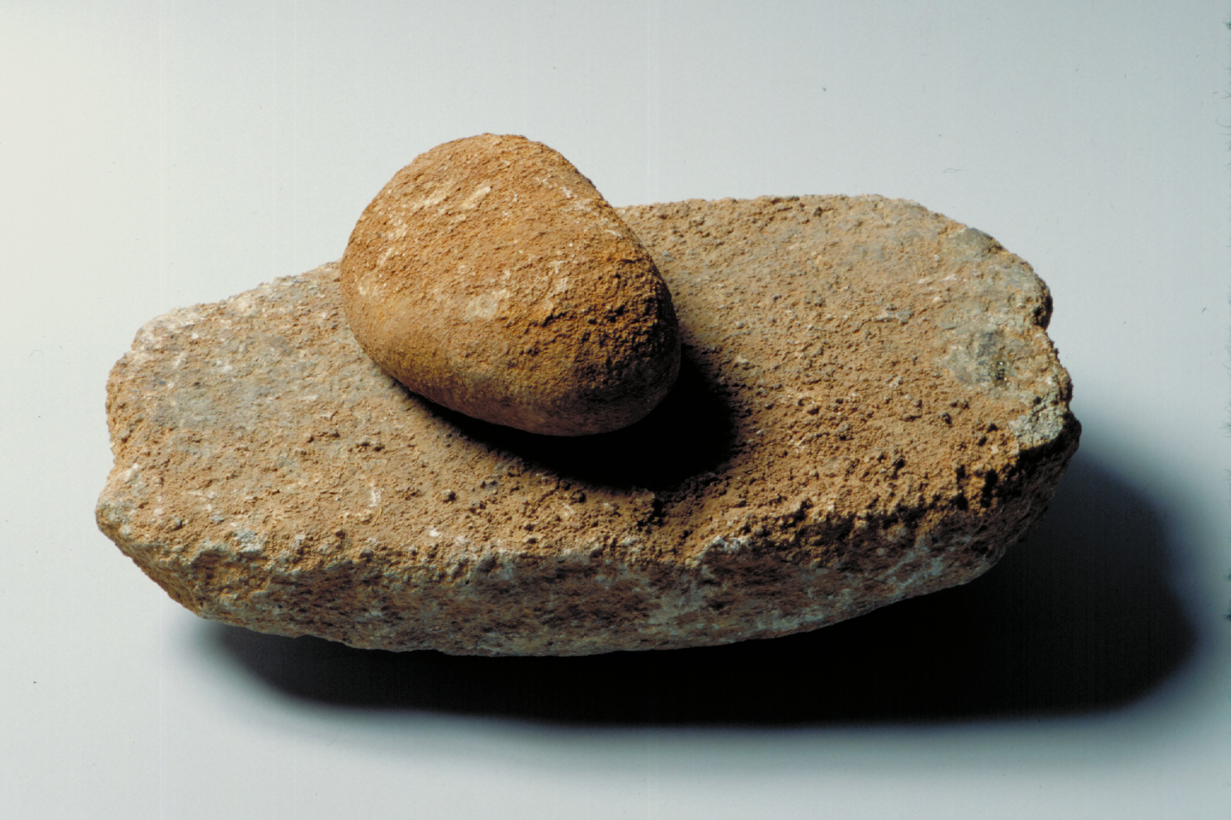 C01-000516 Molino del Neolítico