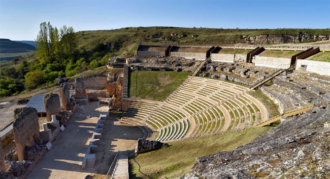 visita-guiada-clunia-2 Teatro Ciudad Romana de Clunia